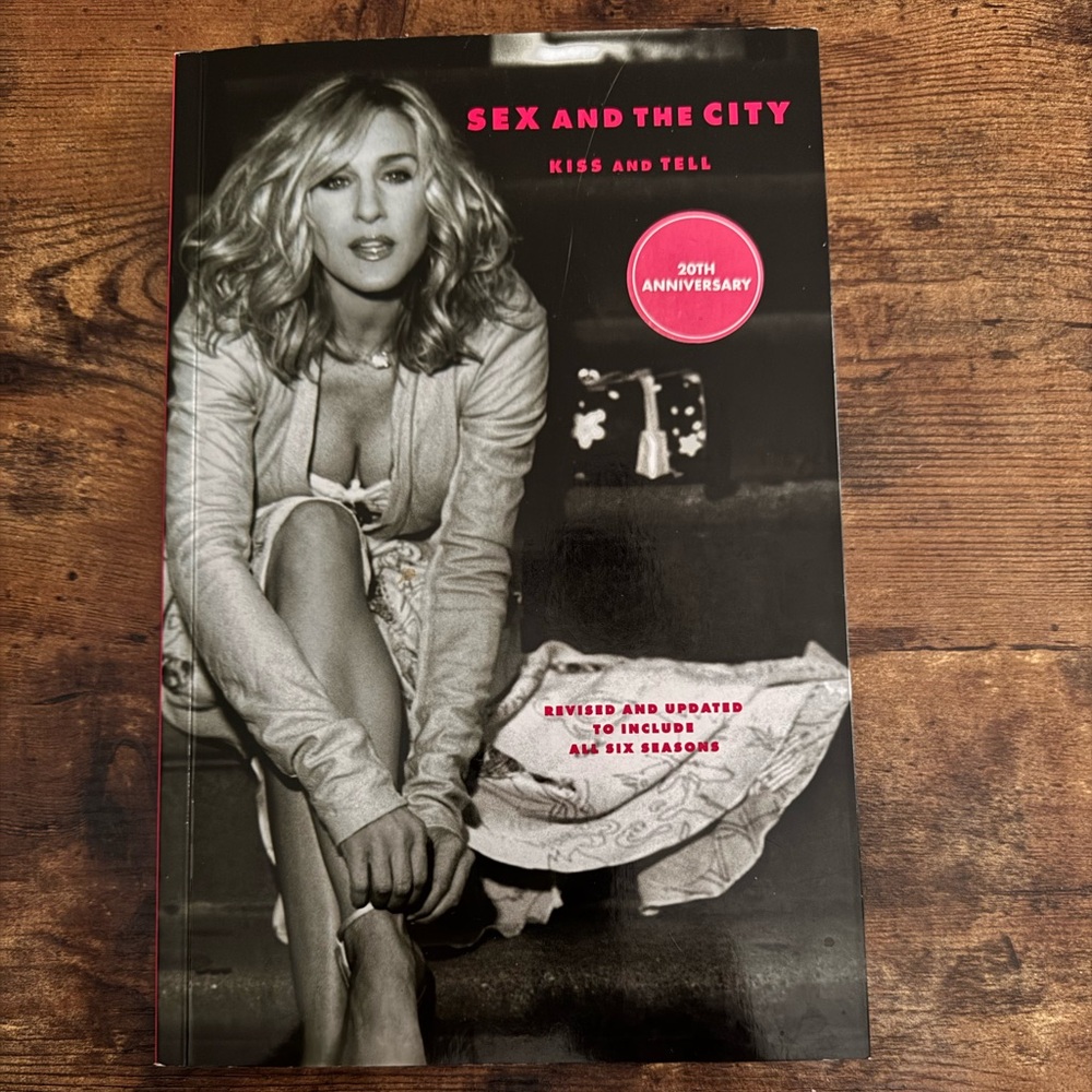 Kiss & Tell Paperback
